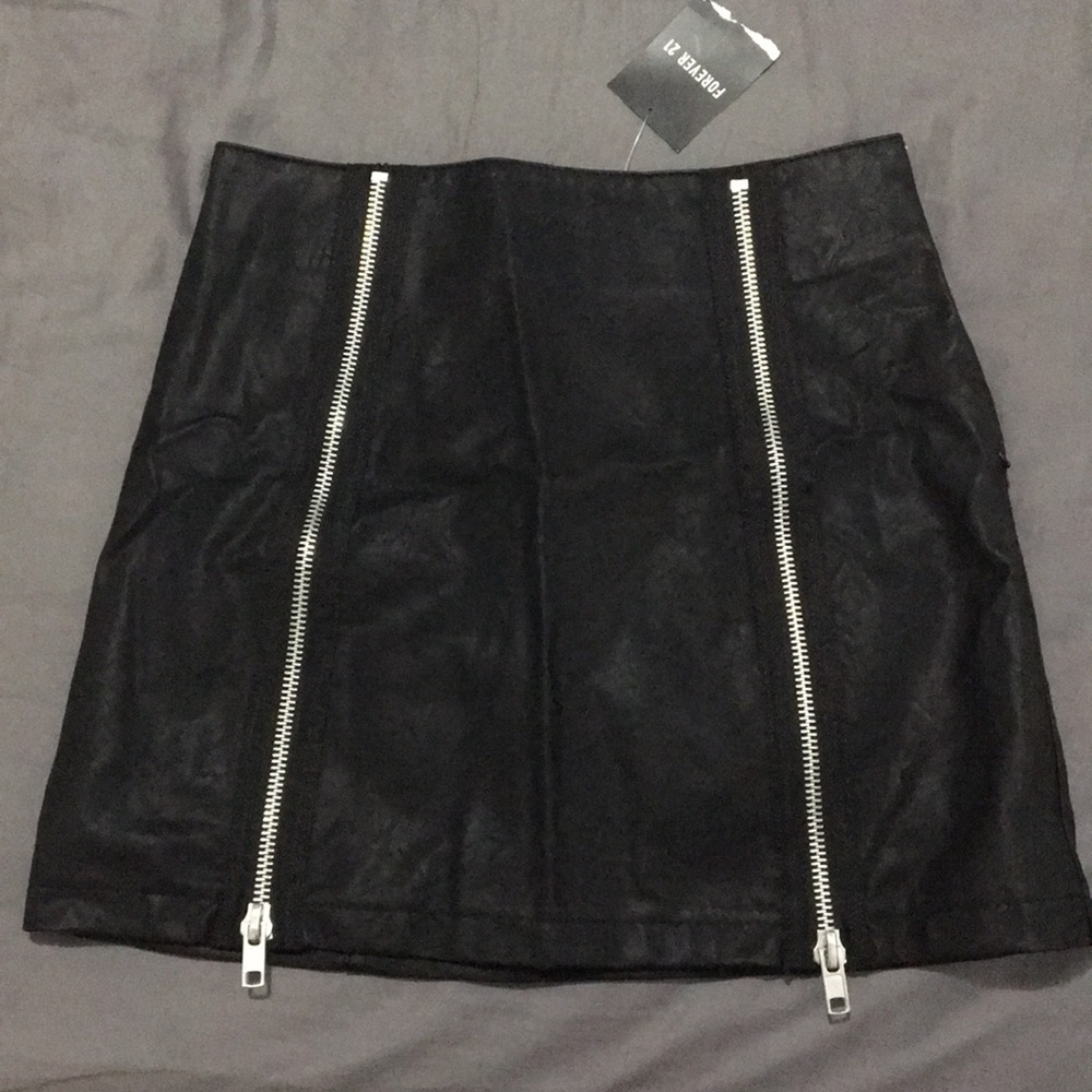leather skirt